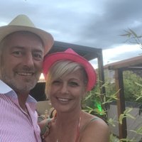 Sébastien et Valérie vous accueillent avec Marley le chien et leurs trois chats 