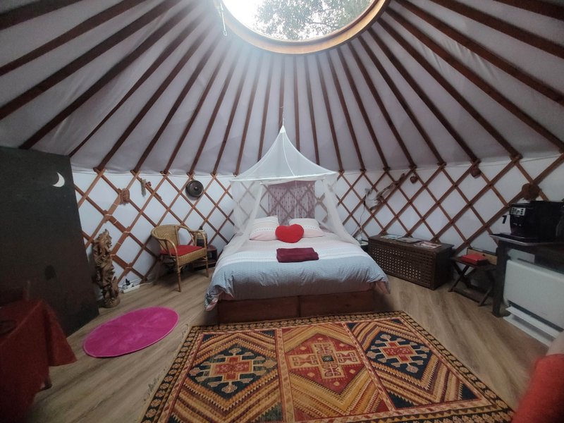 Hébergement AbracadaRoom : La Yourte en Provence - Image 1