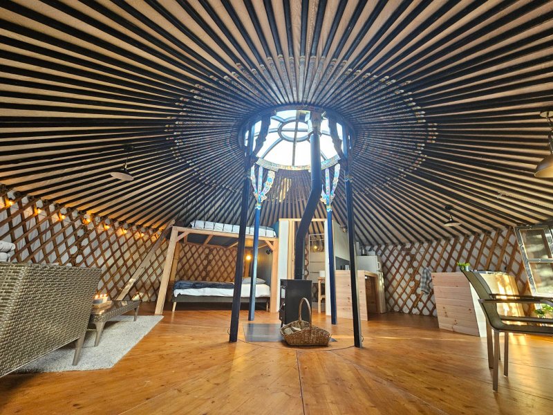 Hébergement AbracadaRoom : Belle et grande yourte mongole de 65m2 - Image 1