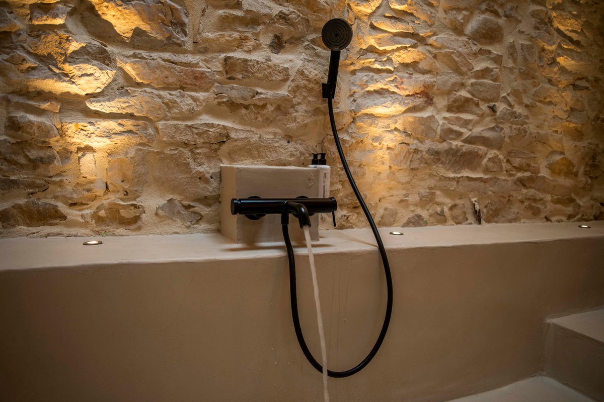 La Grange - Chambre intimiste & spa - Tavel à Tavel (23)