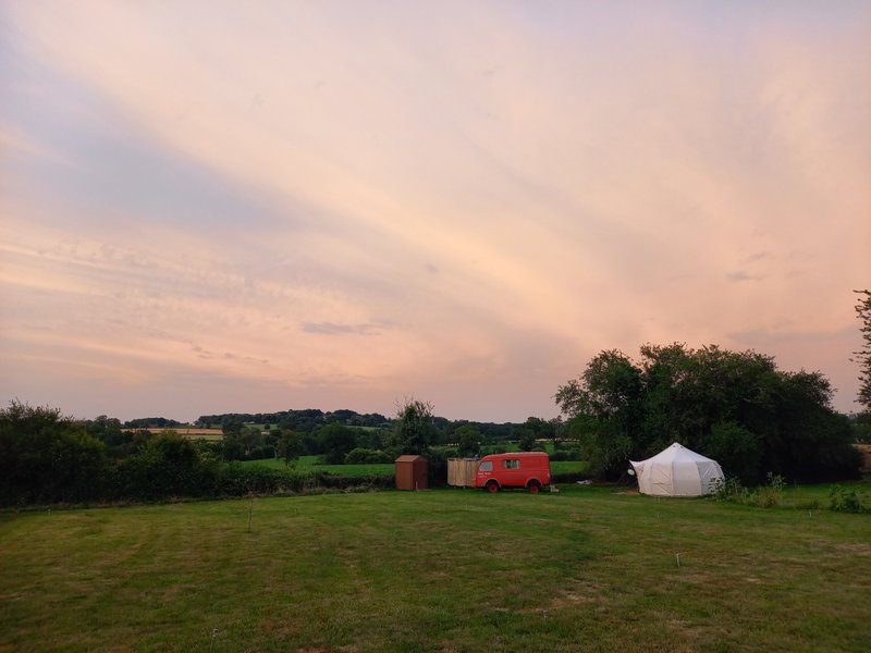 Hébergement AbracadaRoom : Magic bus met glamping tent - Image 25