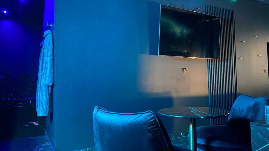 Hébergement AbracadaRoom : Dormez sous la Lune Bleue – Séjour magique & jeu immersif - Image 11