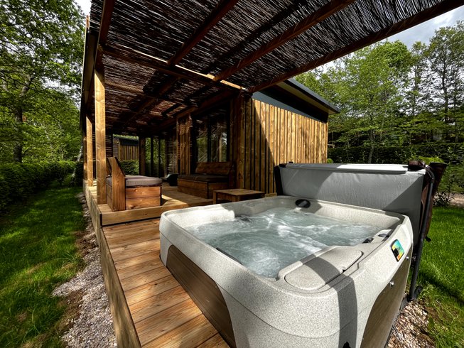 Hébergement AbracadaRoom : HY•Lødge Spa-4pers N°6 (Chalet nature avec spa privatif) - Image 1