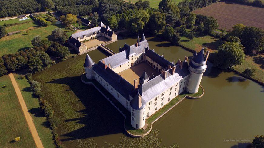 Domaine AbracadaRoom : Château du Plessis-Bourré - Image 3