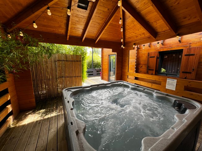 Hébergement AbracadaRoom : Le Cottage avec spa PRIVATIF n°4 - Image 1