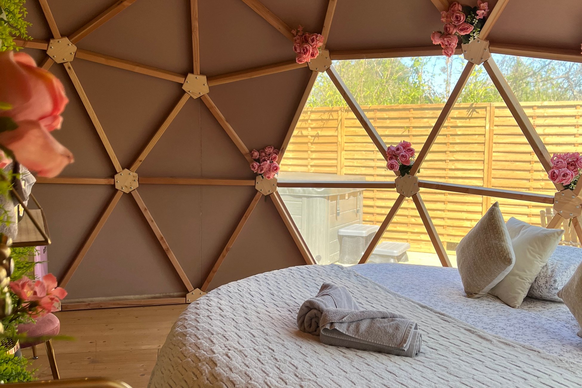 Hébergement UnicStay : Dôme Fiore avec jacuzzi à Nanteuil Les Meaux