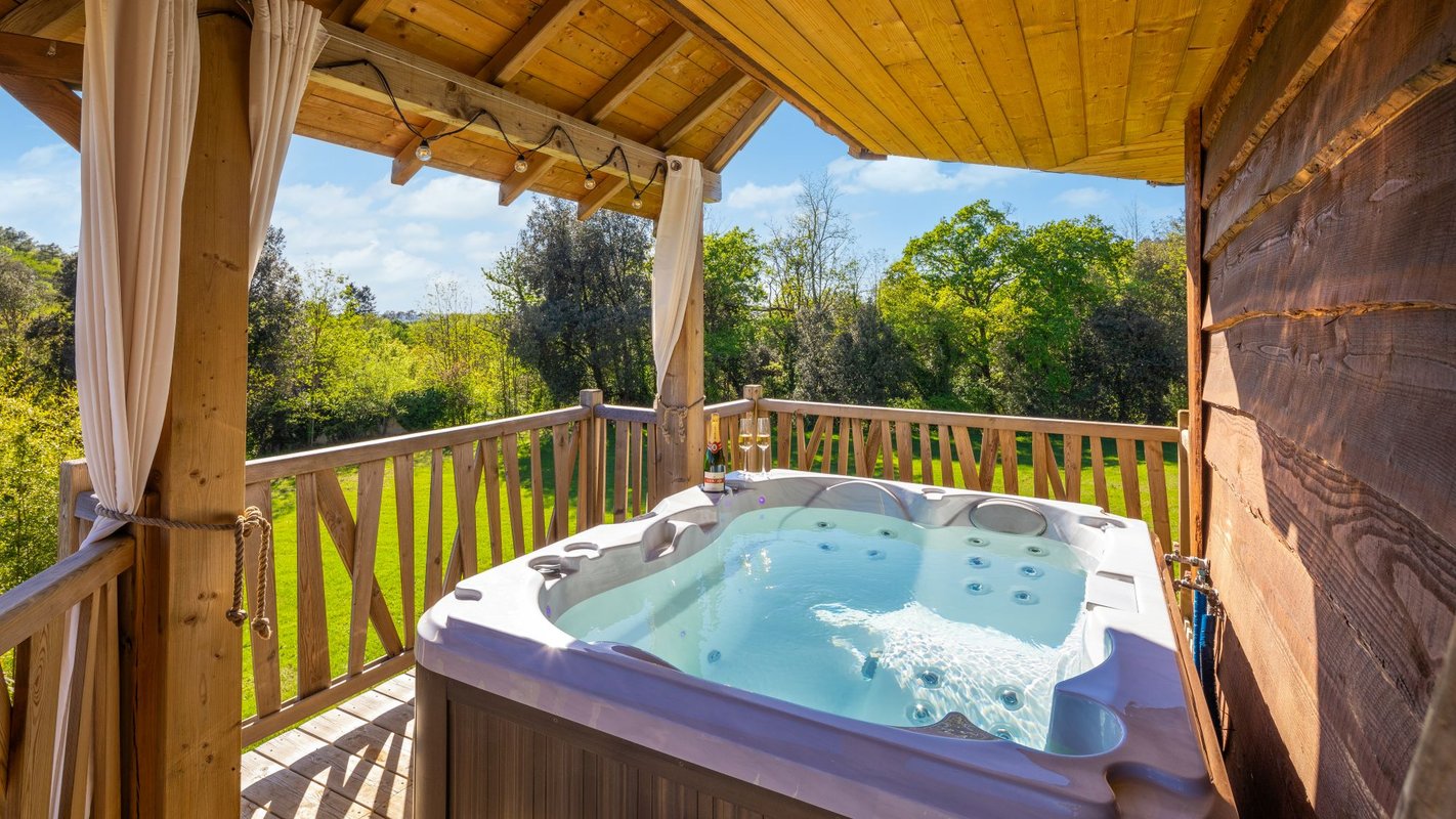 Cabane Spa Mayreau à Carsac-Aillac (23)