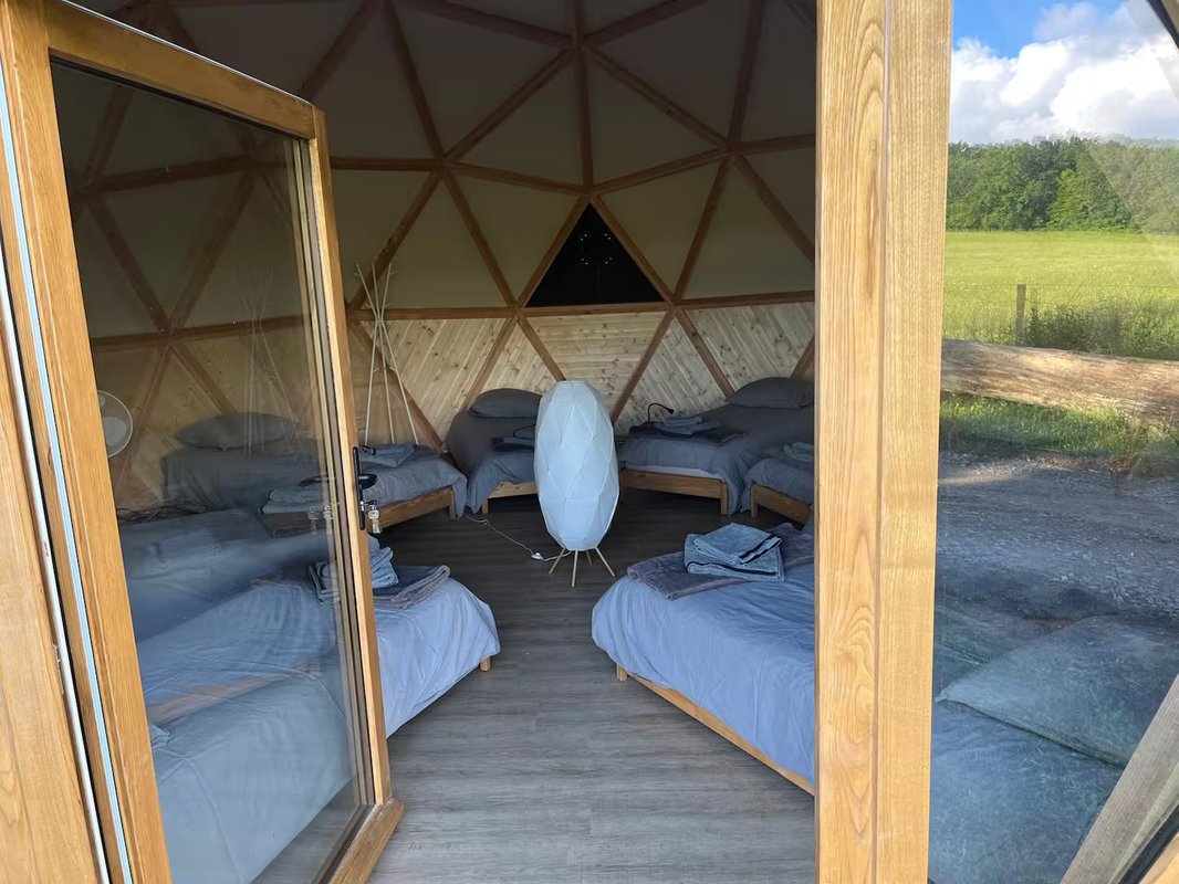 Dôme nature insolite pour 2 avec vue du lac privé à Sadirac (12)