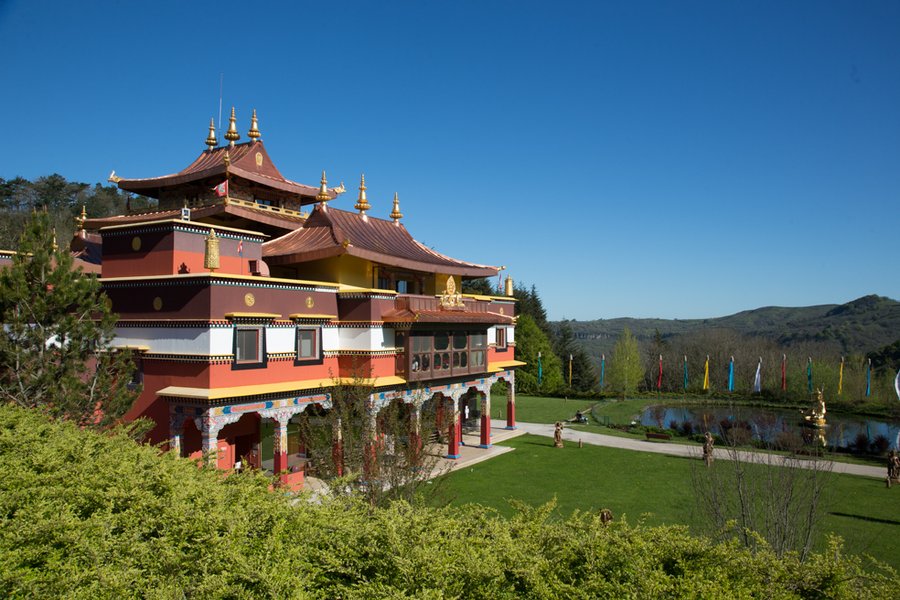 Domaine AbracadaRoom : Séjour Méditation à Lérab Ling - Image 3