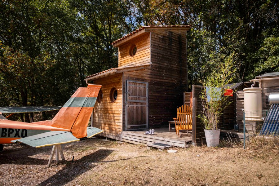 Hébergement AbracadaRoom : Avion Cessna et sa Tour de Contrôle - Image 23