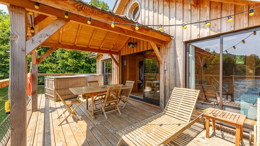 Hébergement AbracadaRoom : Cabane sur l'eau avec bain nordique - Image 5