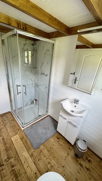 Hébergement AbracadaRoom : Tiny house au bord de l'eau - Image 6