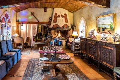 Hébergement AbracadaRoom : La Chaumière magique des Elfes et son escape game - Image 49