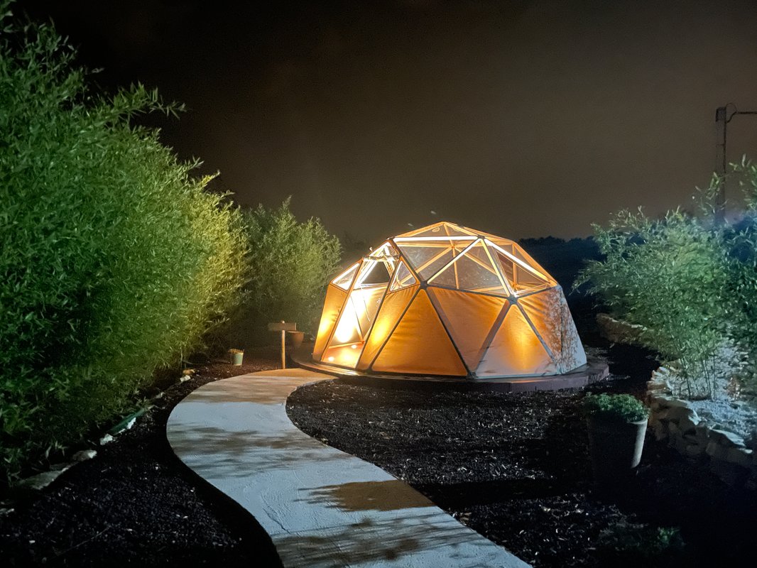 L'appartement & spa sous dôme à Grazac (2)