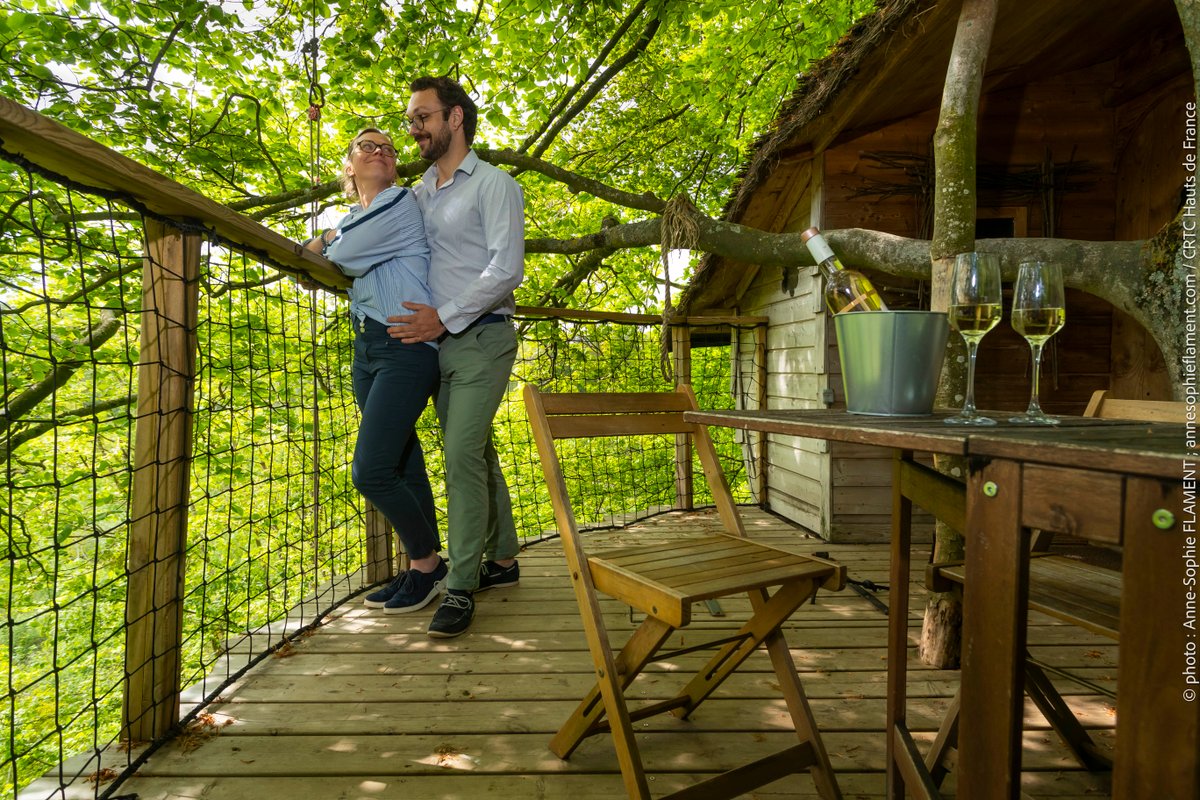 La cabane Haut-Perchée & Spa à Wail (41)