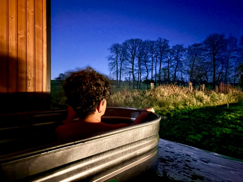 Hébergement AbracadaRoom : Le Frêne & Bain nordique - Image 7