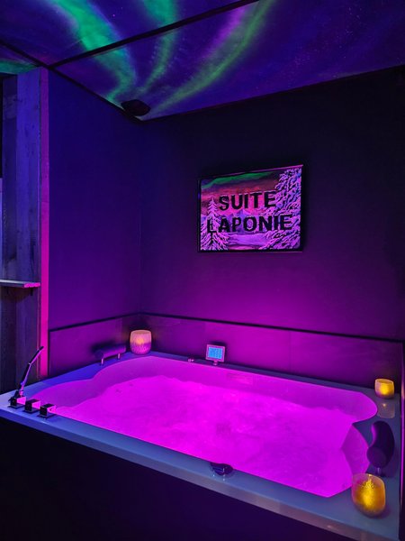 Hébergement AbracadaRoom : Suite Laponie & Balnéo - Moments de douceur - Image 8