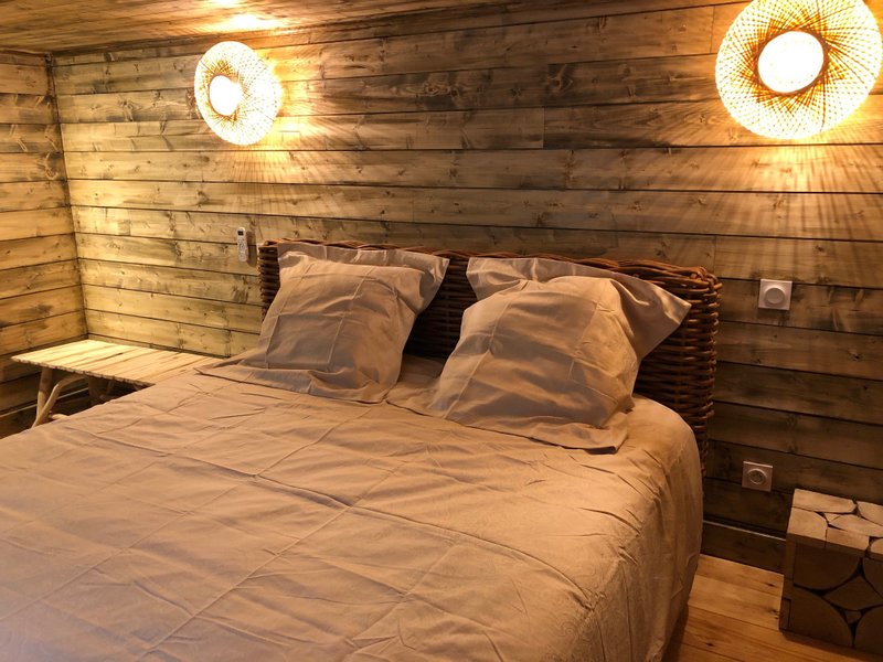 Hébergement AbracadaRoom : La Cabane Spa des Noyers - Image 8