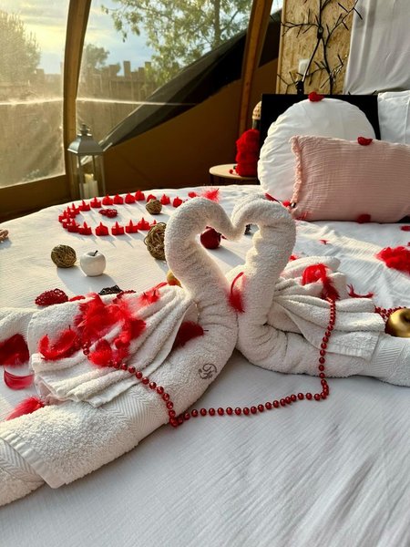 Hébergement AbracadaRoom : "F"anny - Wigwam, piscine & spa - Image 12