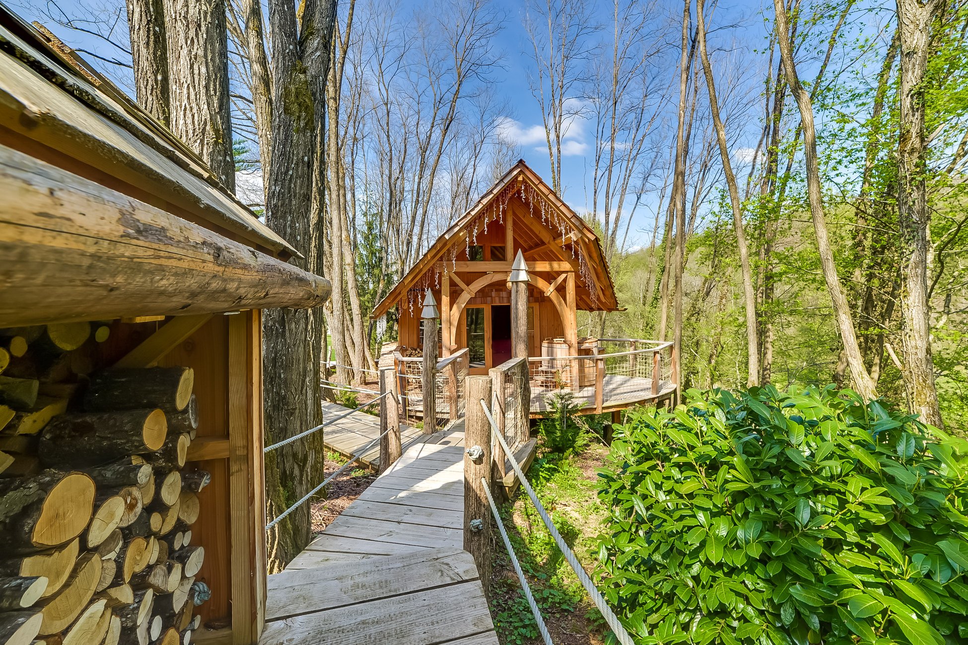 Hébergement UnicStay : Cabane Spa des Cyprès à Corcelle-Mieslot