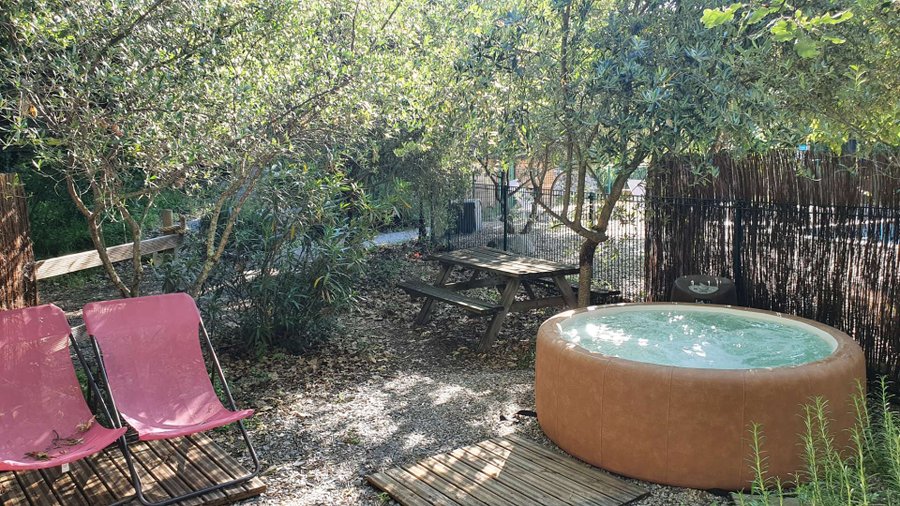 Hébergement AbracadaRoom : Tipi Lodge avec spa privatif - Image 2