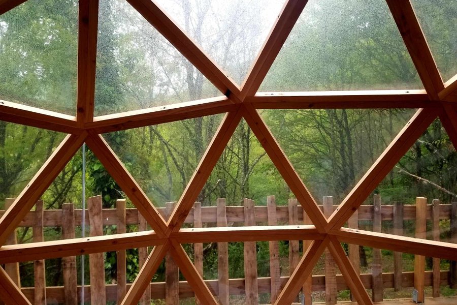 Dôme perché sur pilotis & spa proche rivière — photo 2