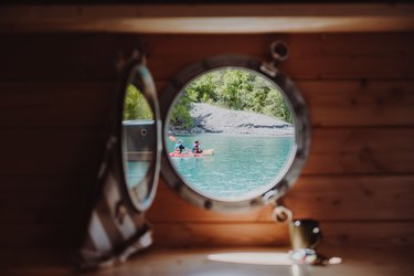 Toue Cabanée du Lac de Serre Ponçon - 2 à Le Sauze Du Lac (4)