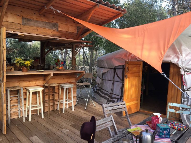 Domaine AbracadaRoom : YOURTE EN PROVENCE - Image 8
