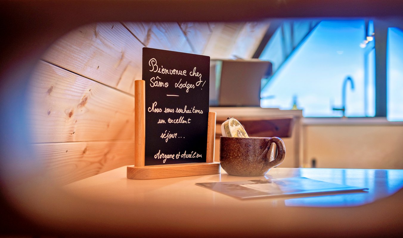 Becos : ecolodge de luxe en pleine nature avec vue et bain nordique à Massingy-Lès-Vitteaux (13)