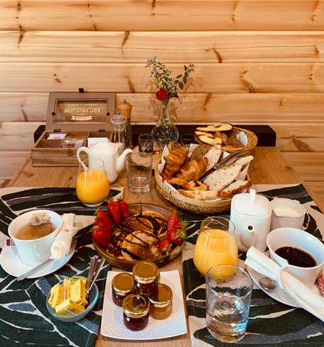 Hébergement AbracadaRoom : Hébergement Tonneau Prestige et sa piscine - Image 3