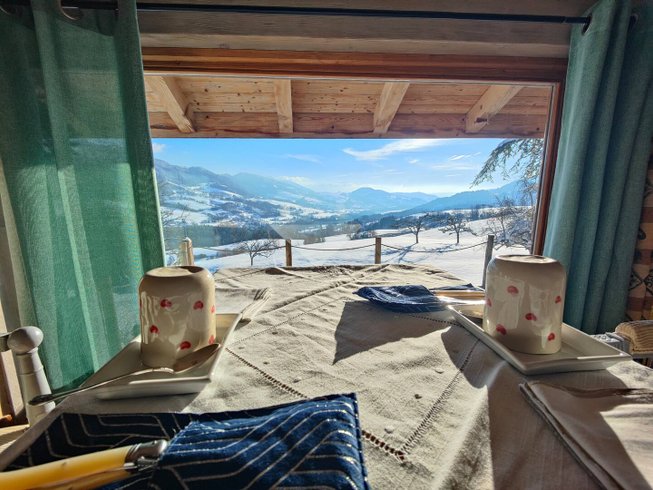 Hébergement AbracadaRoom : Refuge insolite avec vue panoramique - Image 1