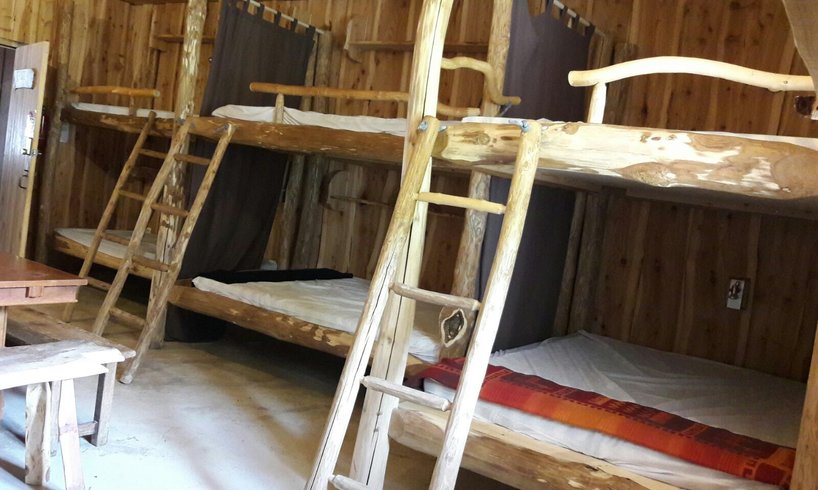 Hébergement AbracadaRoom : Refuge de Balenne - Séjour en groupe auprès de huskies - Image 4