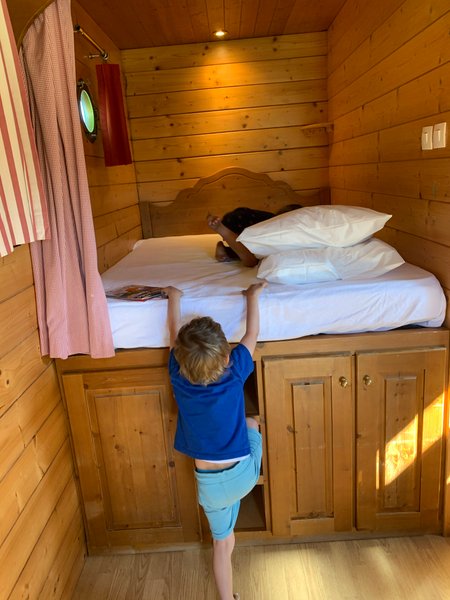 Hébergement AbracadaRoom : La roulotte de Campagne - Image 15