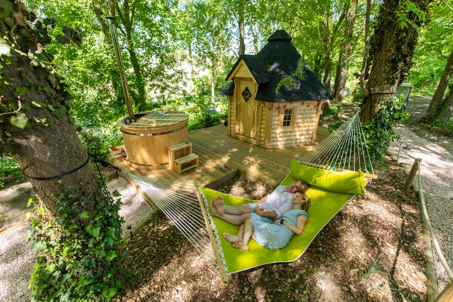 Hébergement AbracadaRoom : Bulle Spa en bois de Chantilly - Image 1