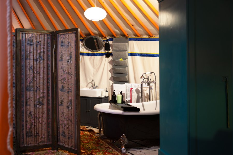 Hébergement AbracadaRoom : Yurt Bohemian chic & Spa - Image 19