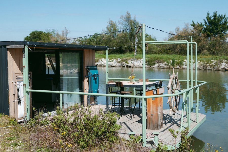 Hébergement AbracadaRoom : La cabane à fleur d’eau - Image 1