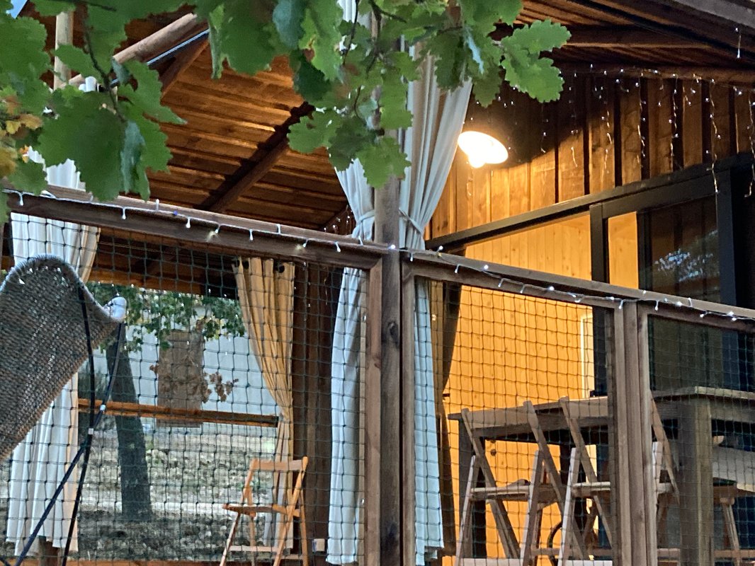 Cabane sur pilotis La Dame du Château- spa privé à Villarzel Du Razès (9)