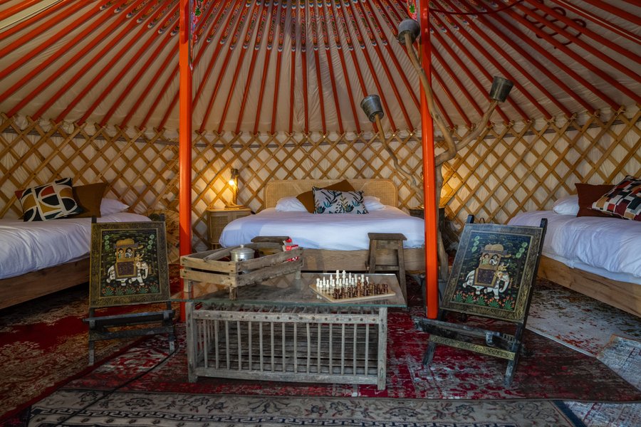 Hébergement AbracadaRoom : L'âne et sa yourte & Spa - Image 13