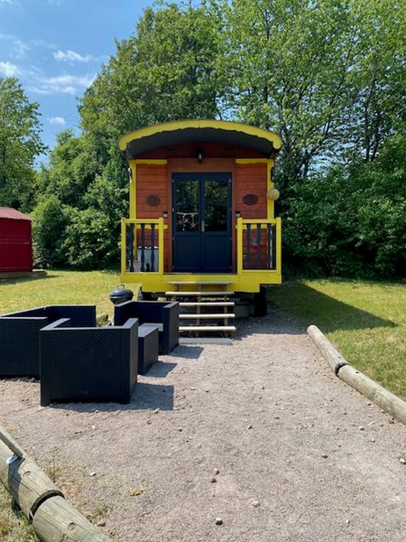 Domaine AbracadaRoom : Le domaine des drôles de dames - Image 4