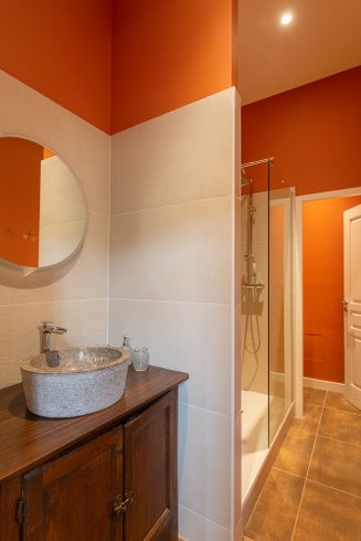 Hébergement AbracadaRoom : Manoir de Laroque Delprat - Chambre deluxe Basho - Image 4