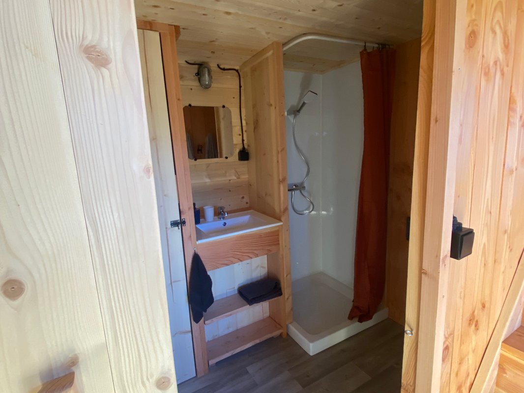 La cabane "Nid secret" & Spa à Siaugues-Sainte-Marie (4)