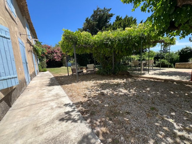 Domaine AbracadaRoom : MAS DES AMANDIERS, séjour en Provence - Image 2