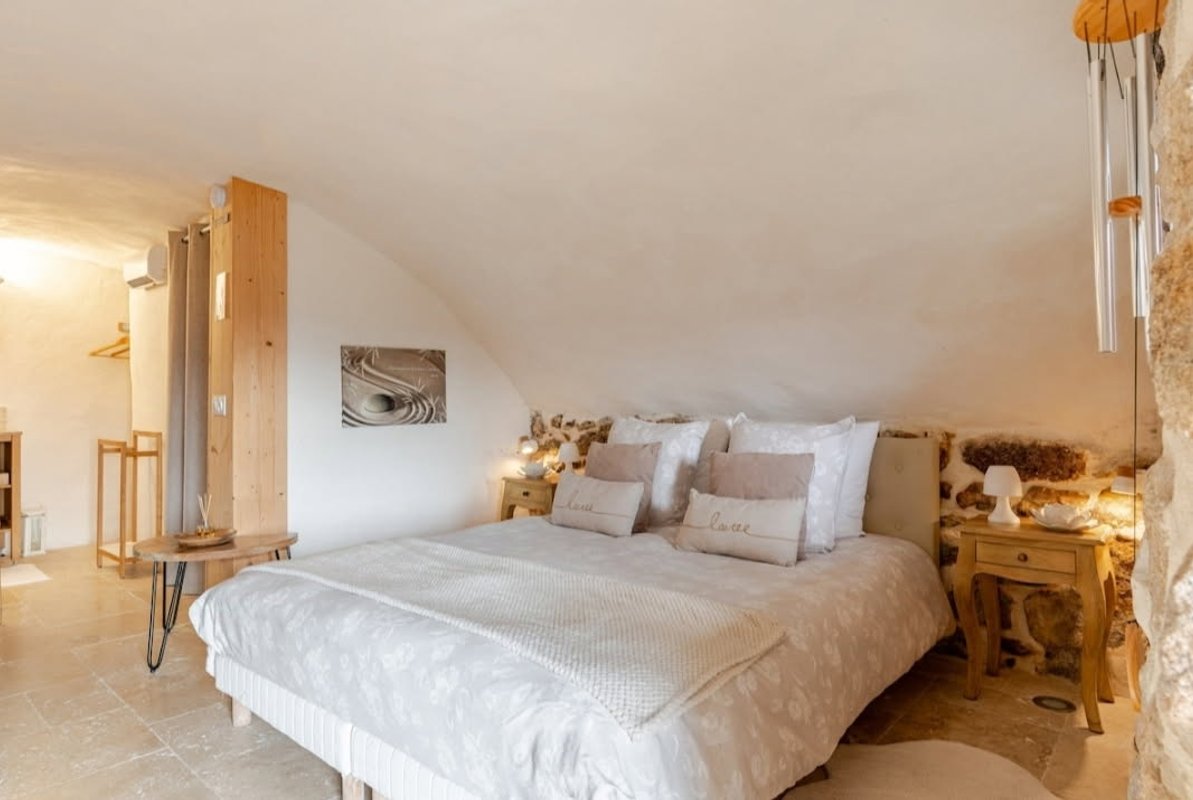 La chambre voûtée à Vernoux En Vivarais (14)