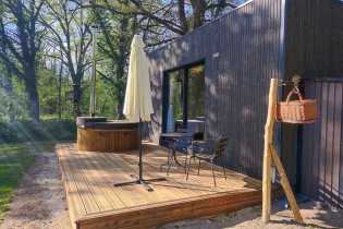 Cabane, spa et nature