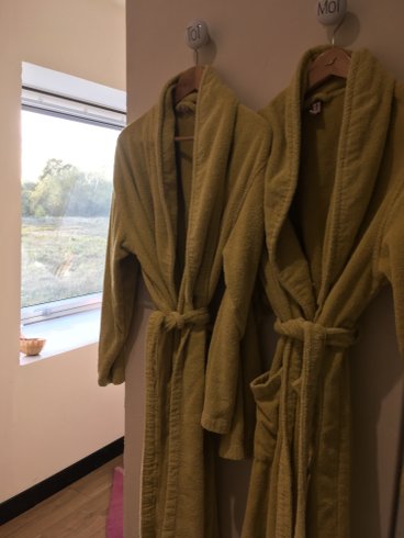 Hébergement AbracadaRoom : La Maisonnette de poupée avec cheminée, Vue Nature & Vélos - Image 26