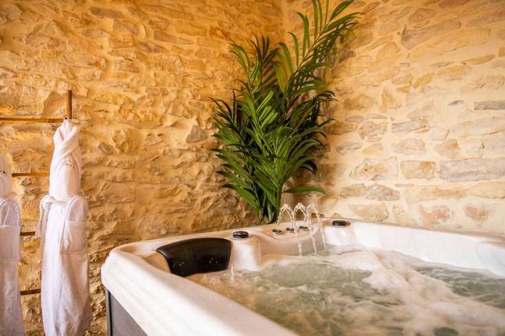 Hébergement AbracadaRoom : La Grange - Chambre intimiste & spa - Tavel - Image 32