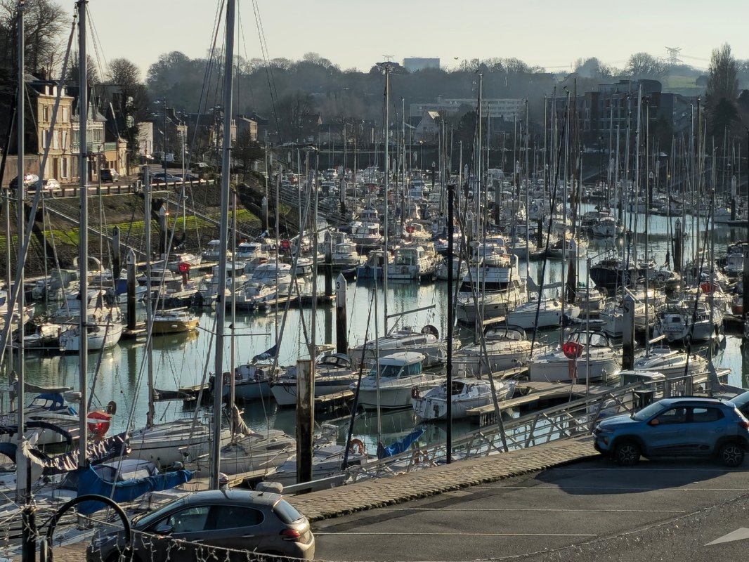 L'Atelier Duplex & Vue sur le port de plaisance à Saint Valery En Caux (2)