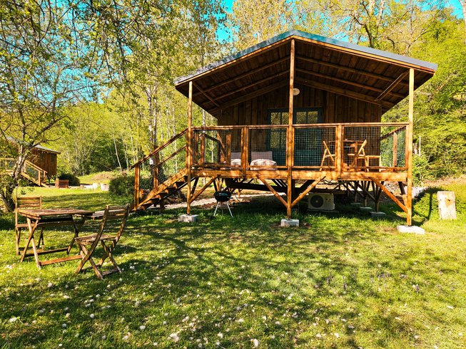 Hébergement AbracadaRoom : La Cabane du Héron, lodge sur pilotis, étang, nature, biodiversité - Image 1