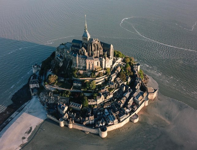 Domaine AbracadaRoom : Un Lit au Pré - Ô Manoir de Glam's - Image 3