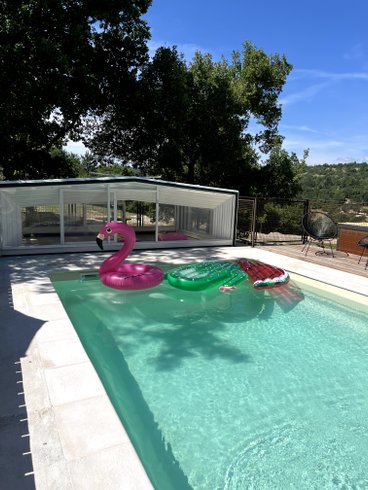 Domaine AbracadaRoom : Le Stéréo Motel - Image 2